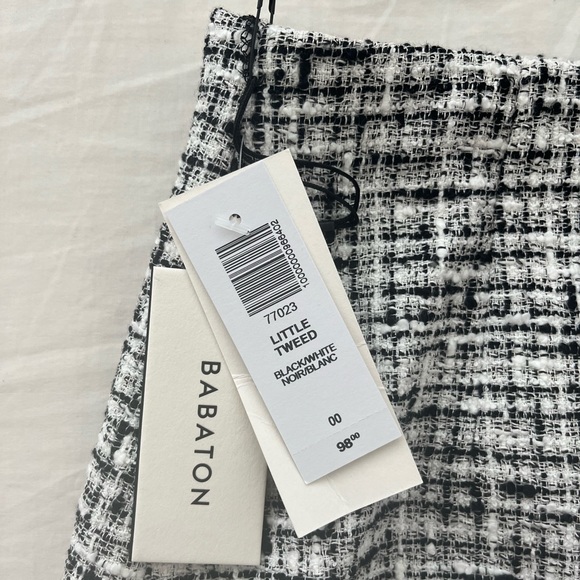 Aritzia Babaton Little Tweed Skirt - Size 00 - Picture 6 of 9